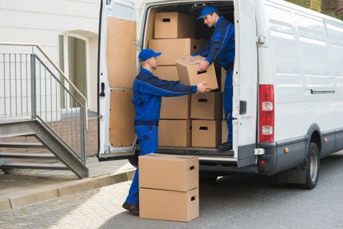 Prepared moving truck service with careful loading for South Kensington properties