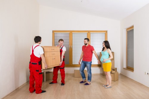 Local moving van for flat and apartment moves in South Kensington