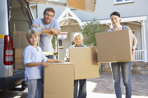 Wardrobe and fragile-item packing supplies for homes in South Kensington
