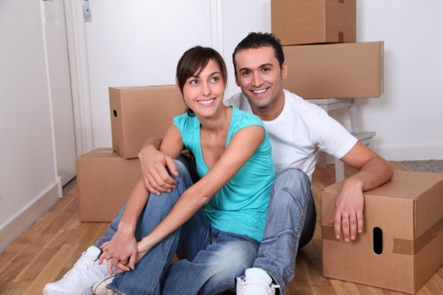 Packing and lifting support for student removals in a South Kensington flat