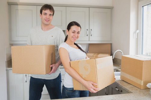 Screen-reader friendly webpage layout for South Kensington moving services
